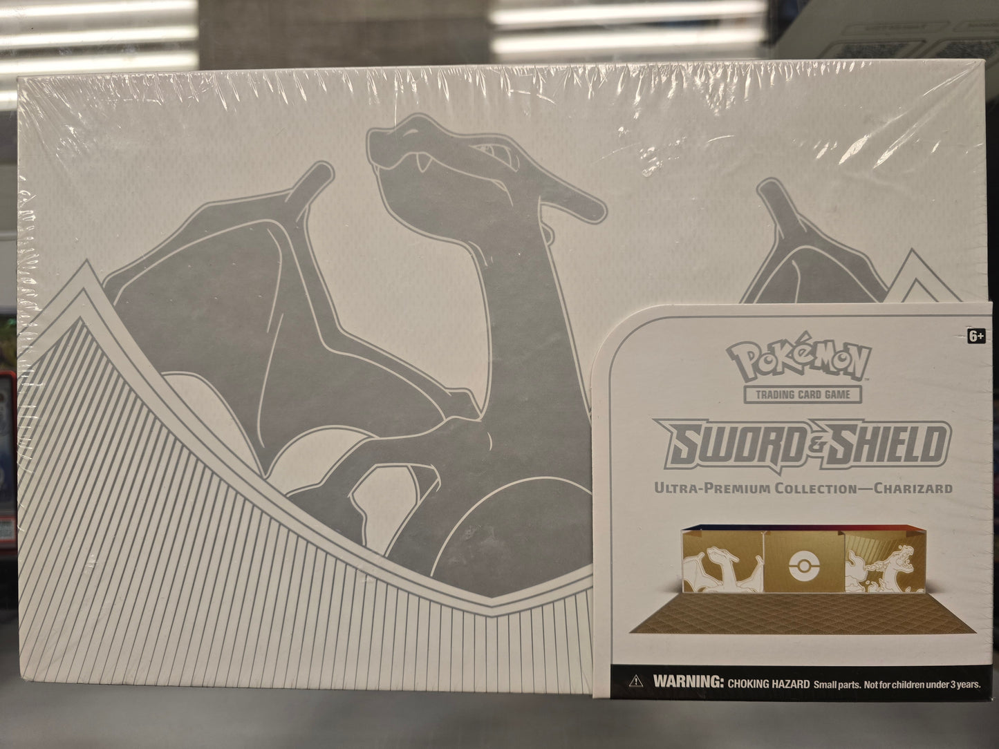 Pokemon Sword & Shield Ultra-Premium Collection Charizard