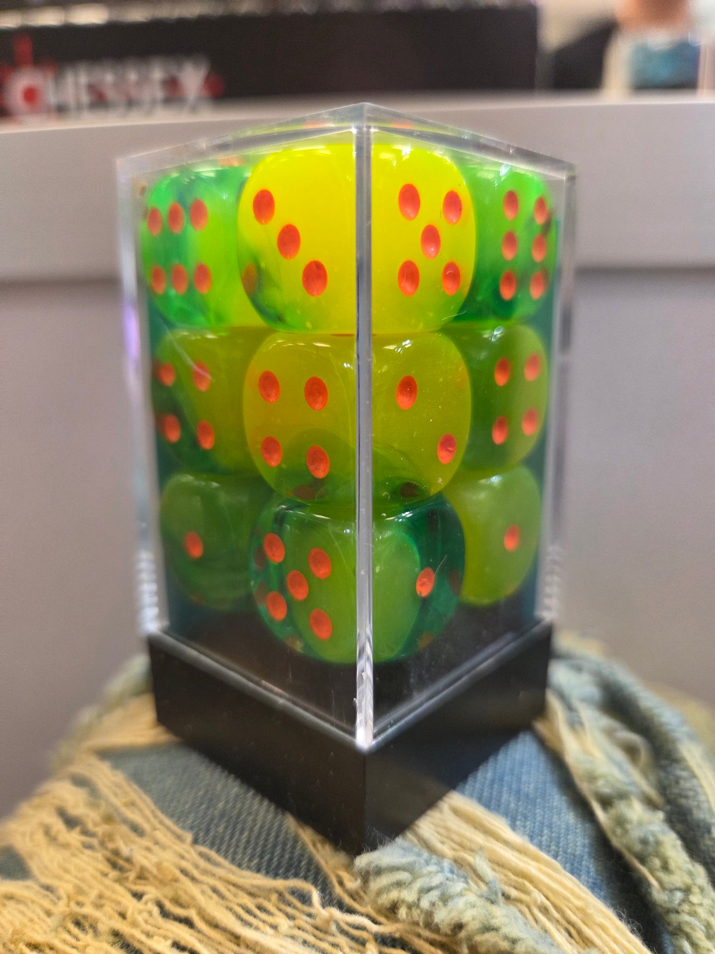 Chessex Dice PlasmaGreen-Teal/Orange set of 12 16mm D6