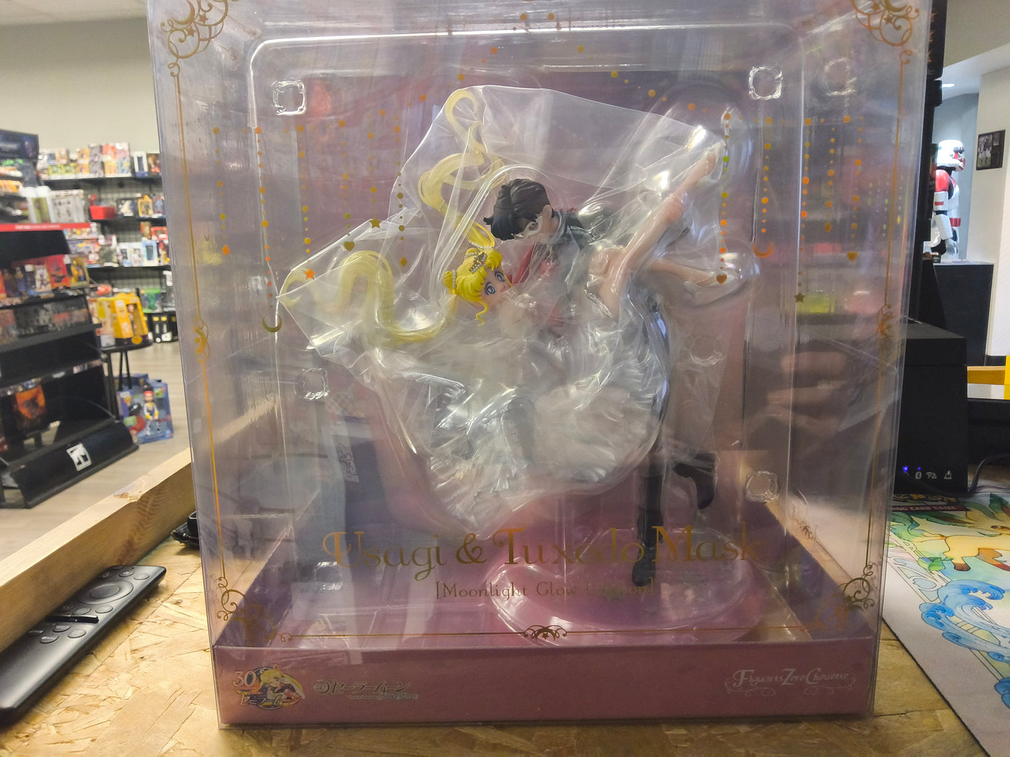 Sailor Moon Usagi & Tuxedo Mask [moonlight glow] edition