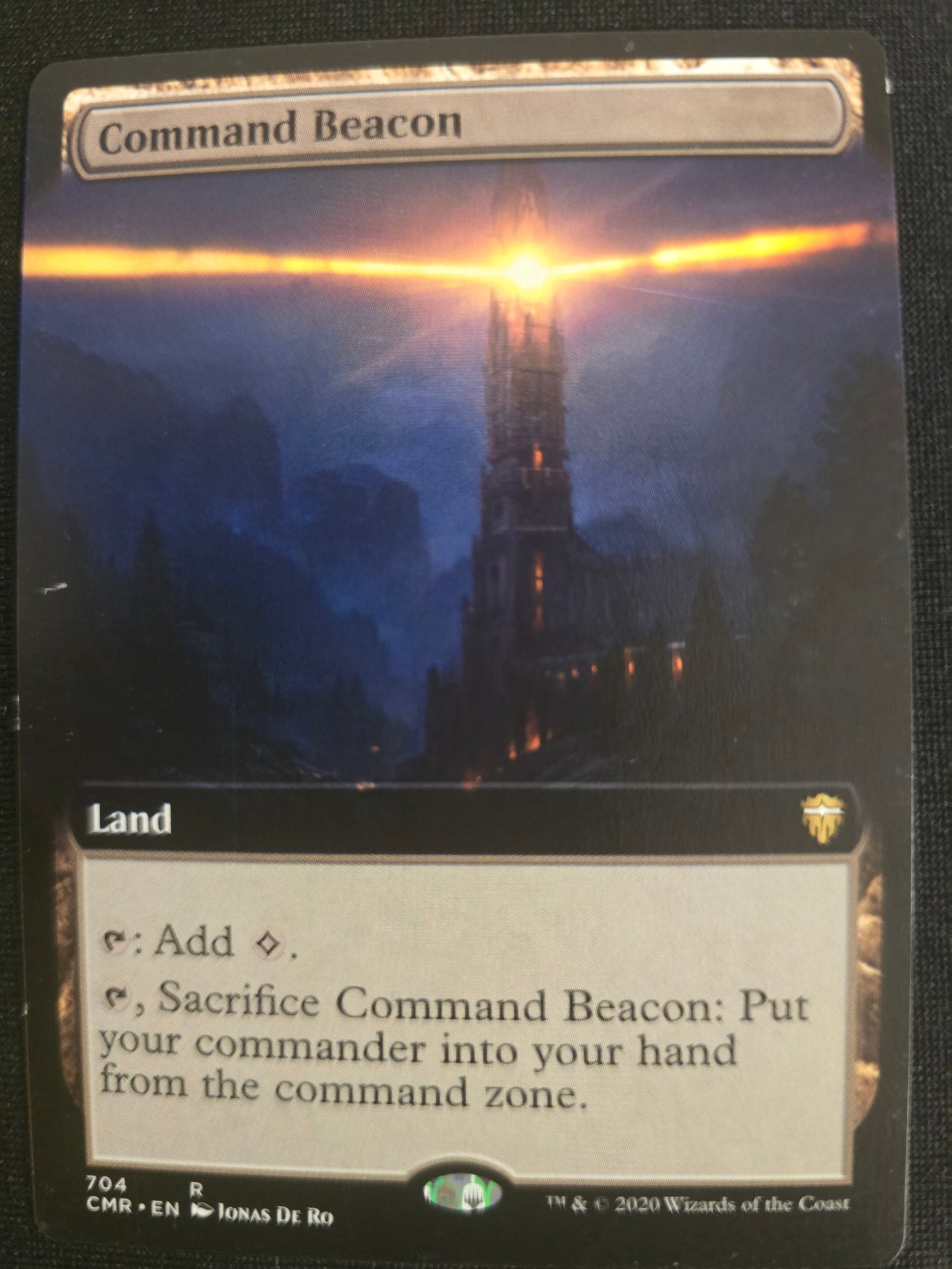 Command Beacon 704  R Commander Legends Extended Art Normal NM