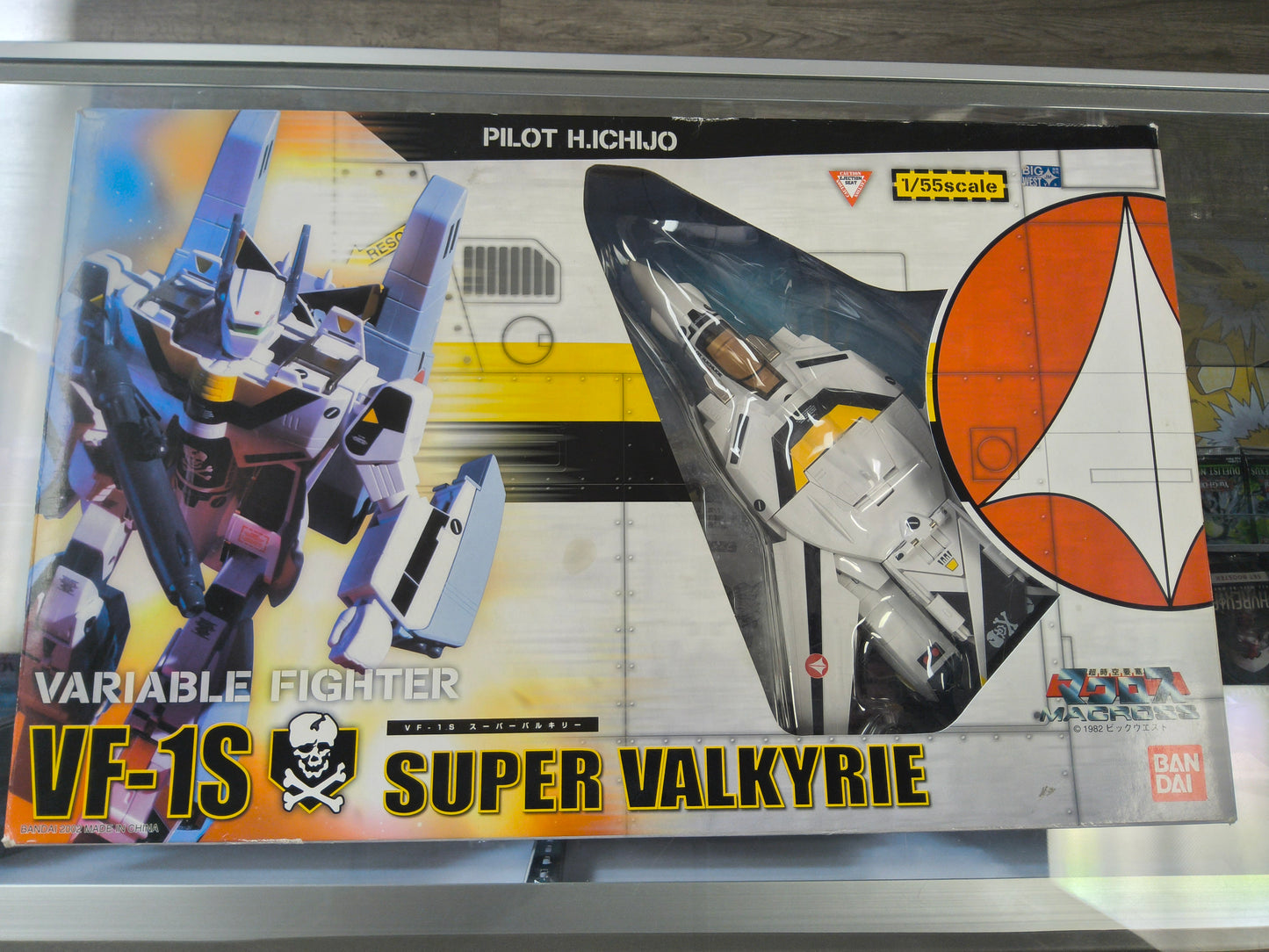 Bandai Macross VF - 1S Super Valkyrie