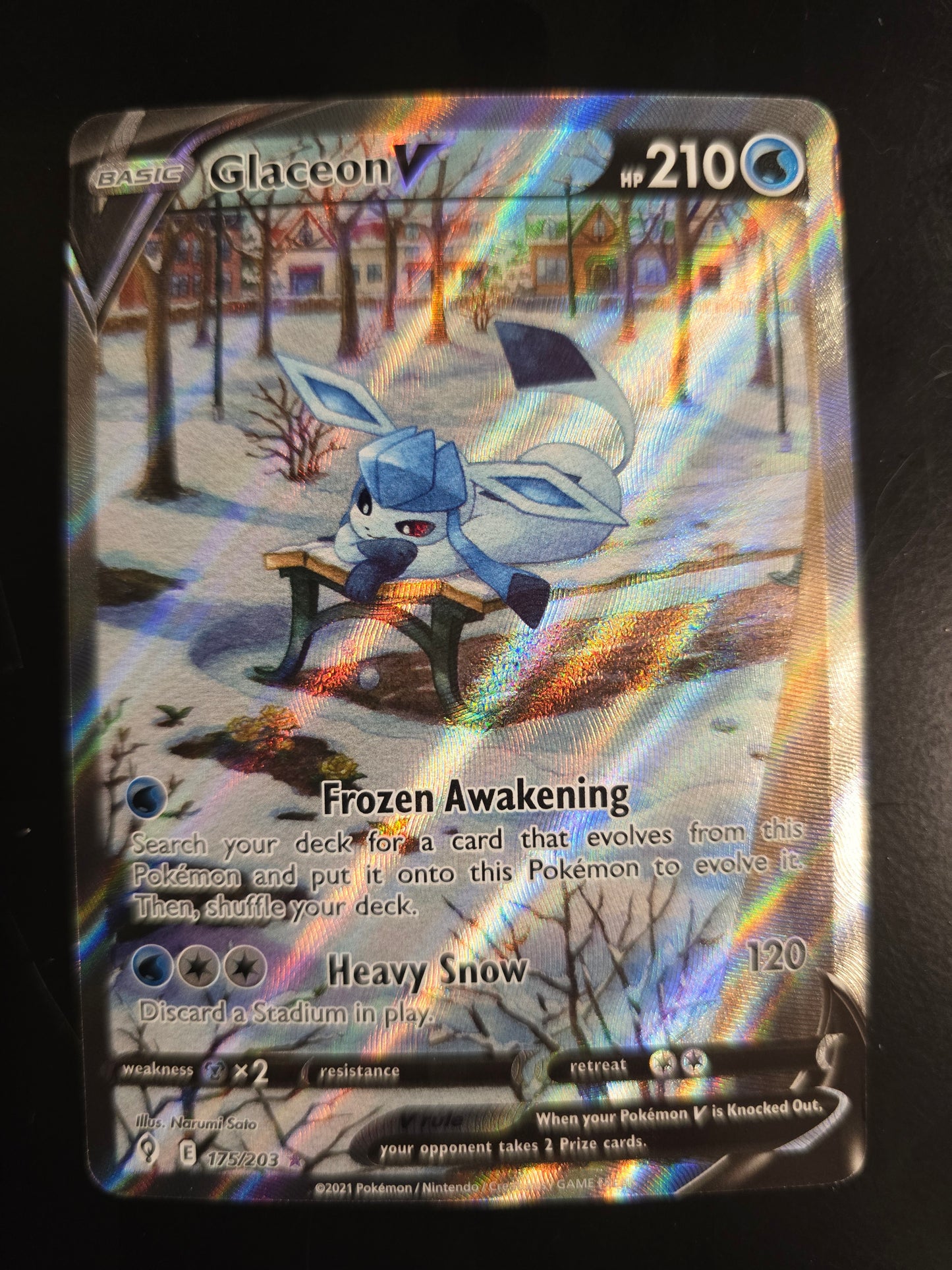 Glaceon V 175/203 Evolving Skies Alt Full Art Holofoil NM