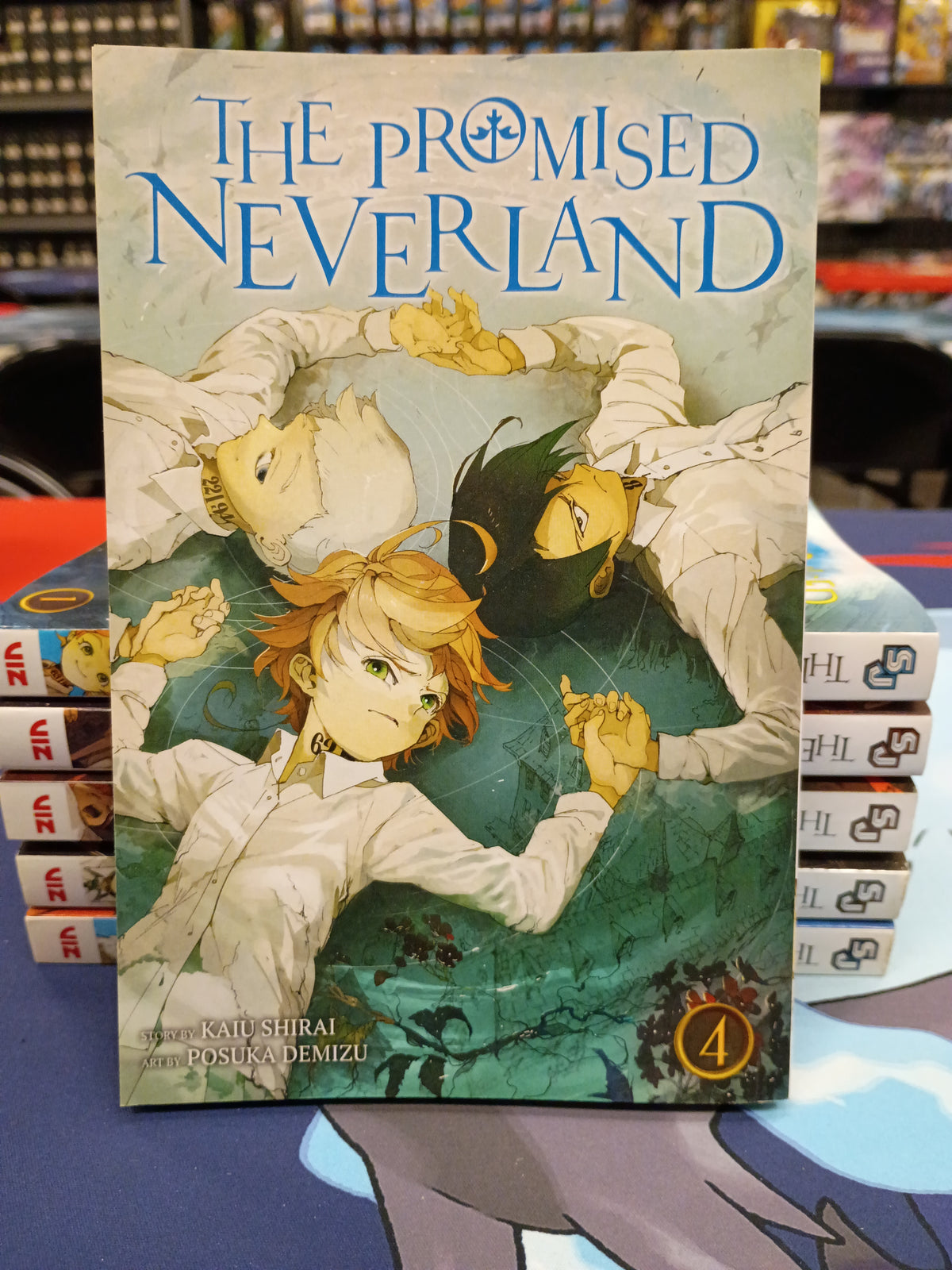 The Promised Neverland Volume 4, Kaiu Ahirai | Posuka Demizu