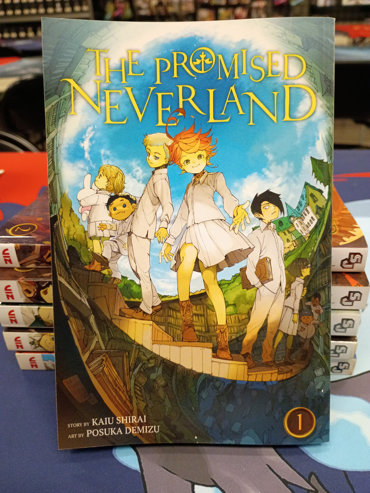 The Promised Neverland Volume 1, Kaiu Ahirai | Posuka Demizu