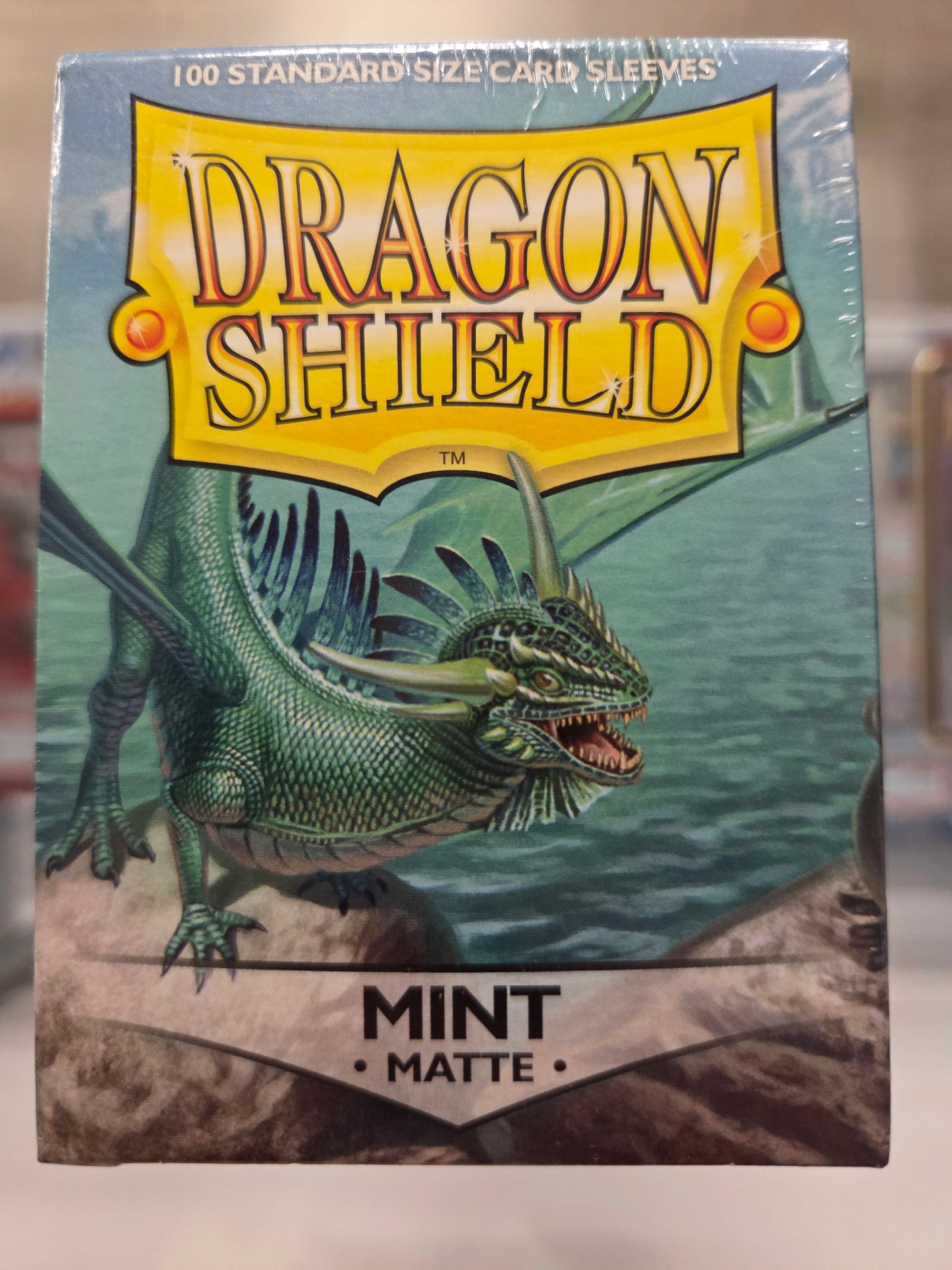 Dragon Shield 100 Card Sleeves. Color Mint