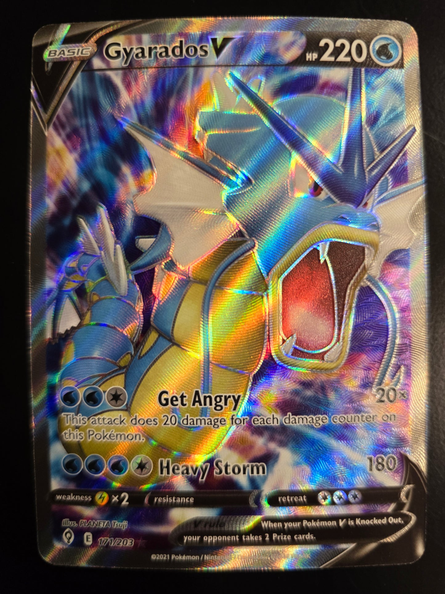 Gyarados V (Full Art) 171/203 Evolving Skies Holofoil NM